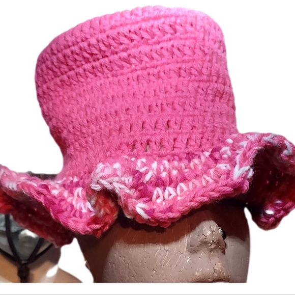 #12L❤️ve HANDMADE. Ruffle BUCKET HAT - Picture 3 of 4